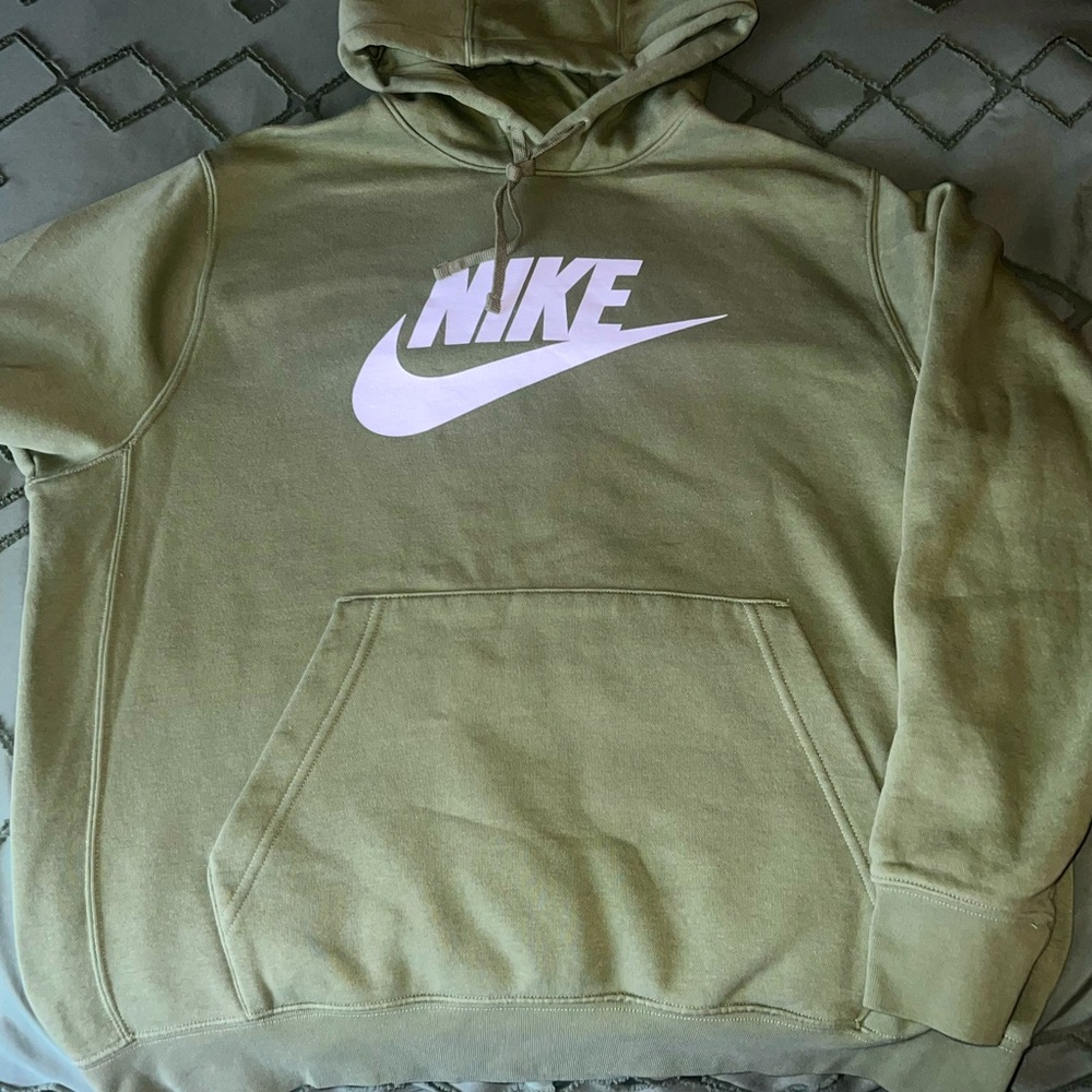 Nike Sage Green Hoodie (Large Men’s)
